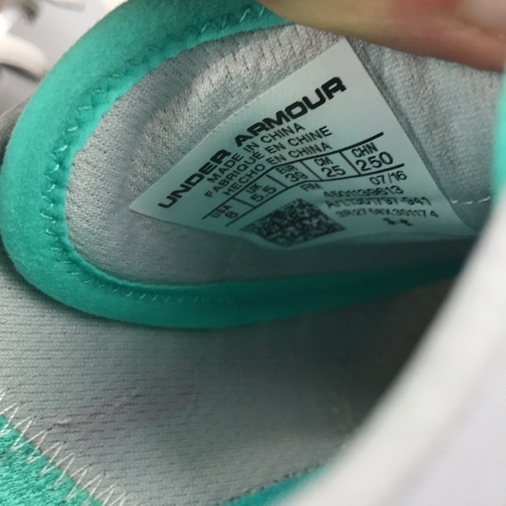 Under Armour Speedform Intake - image 8